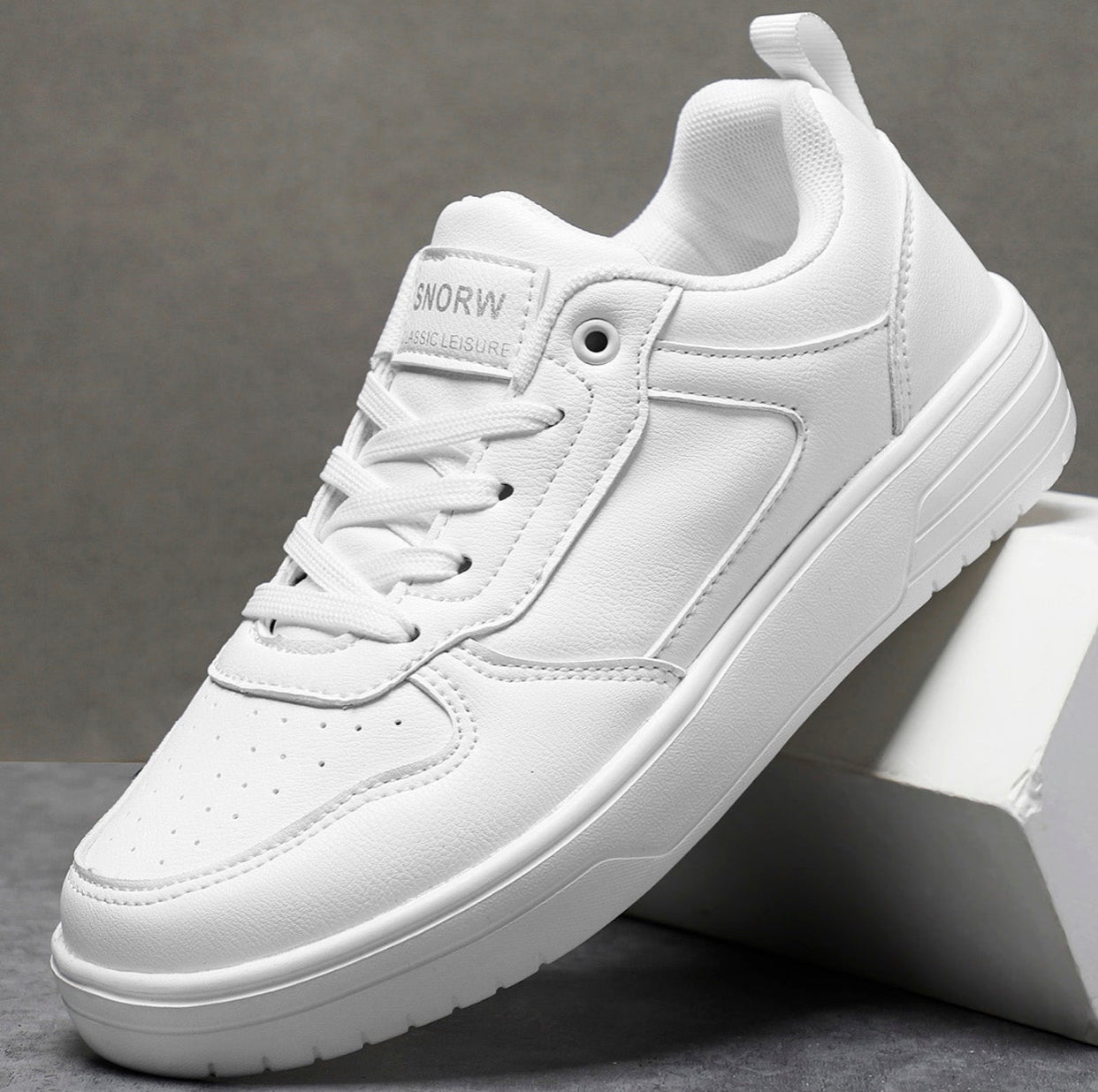 Aron Sneakers