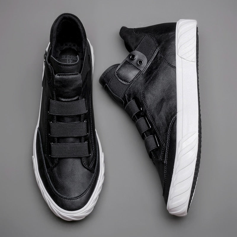 Tak Sneakers