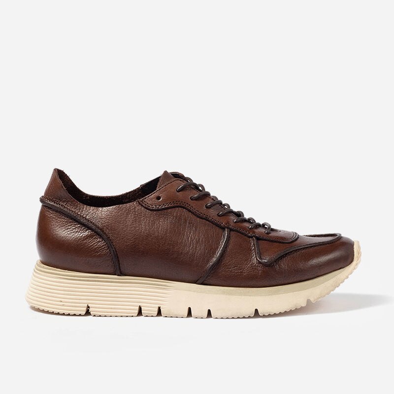 FC London Sneakers