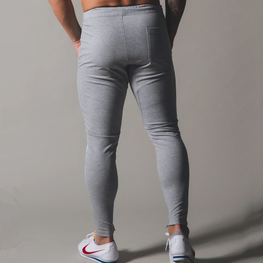 Bodybuilding Skinny Men Jogging